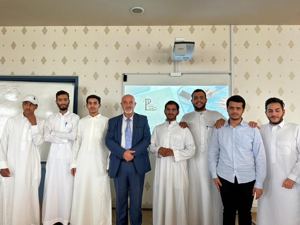 الدكتور احمد السيد عمر